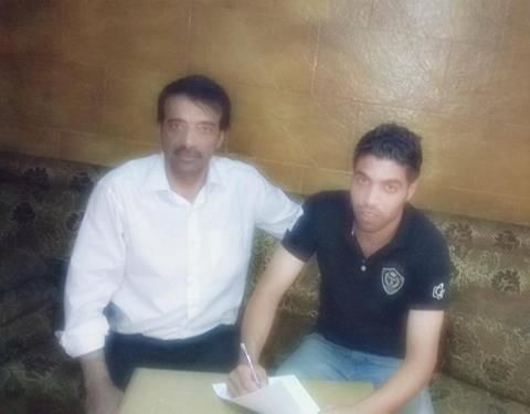 لحظة توقيع الزواهرة