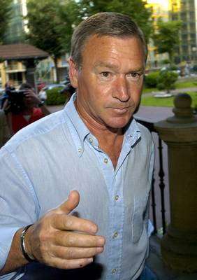 الأسباني خافيير كليمنتي