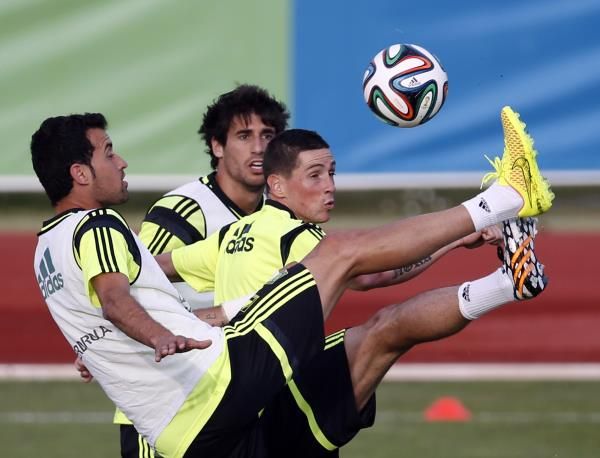 2014-05-26t191057z_1102858736_gm1ea5r08p801_rtrmadp_3_soccer-world-spain_reuters