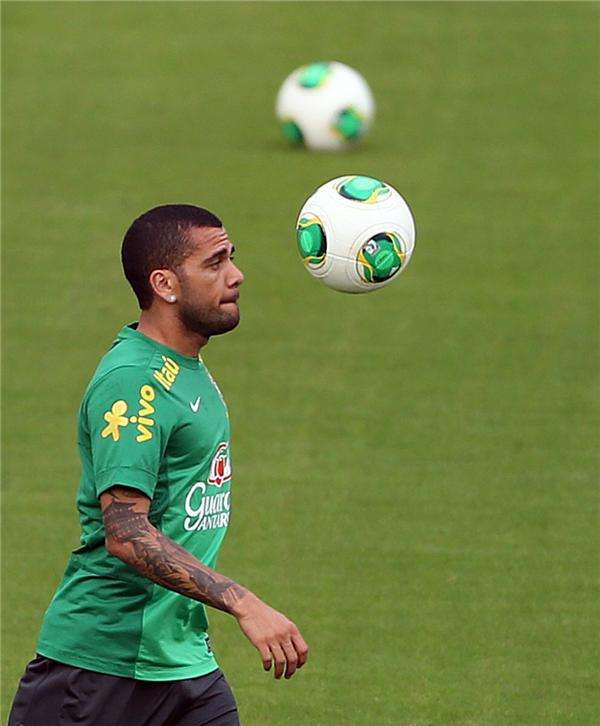  دانييل ألفيس