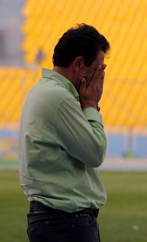 المدرب البرازيلي سانتوس حزين على مستويات لاعبيبه