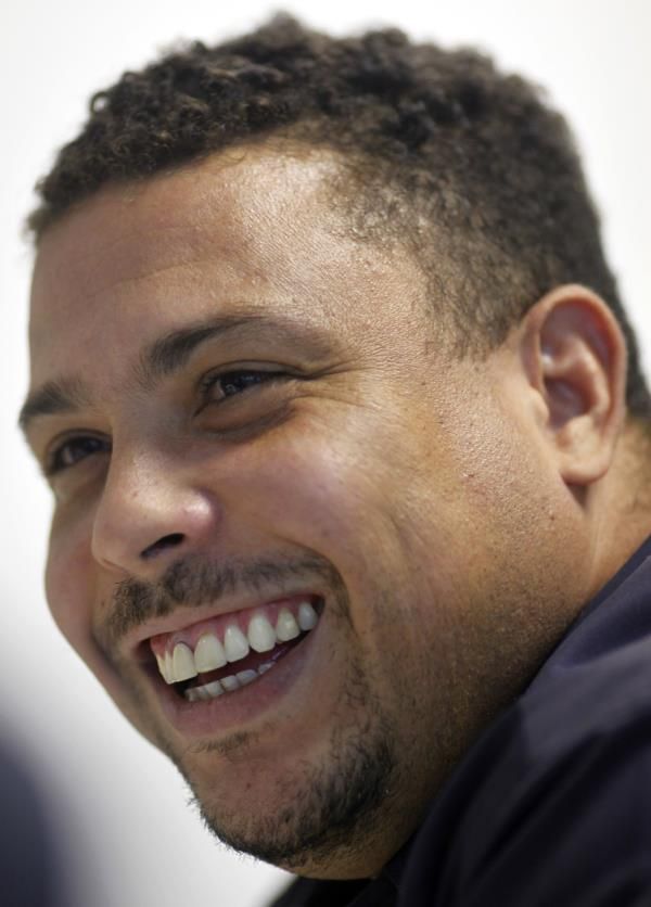 2014-05-23t223937z_1244077436_gm1ea5o0ifm01_rtrmadp_3_soccer-brazil-ronaldo_reuters