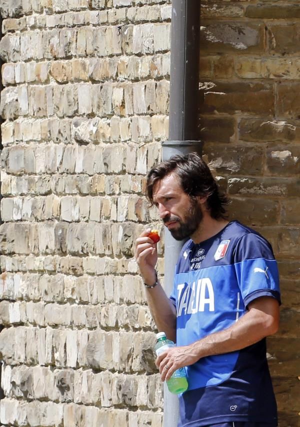 2014-05-28t114448z_37914920_gm1ea5s1imx01_rtrmadp_3_soccer-world-italy_reuters