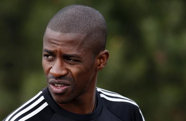 ي راميريس لاعب وسط تشيلسي الإنجليزي