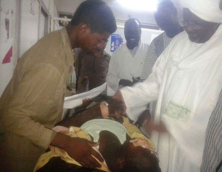 والي الخرطوم يتفقد المصابين