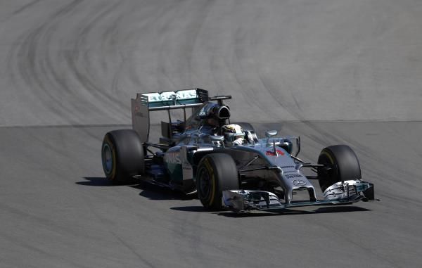 2014-06-07t155107z_1950200883_tb3ea67182b5j_rtrmadp_3_motor-racing-prix_reuters