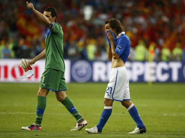 2012-07-01t212338z_1508145392_lm2e8711nfe01_rtrmadp_3_soccer-euro_reuters