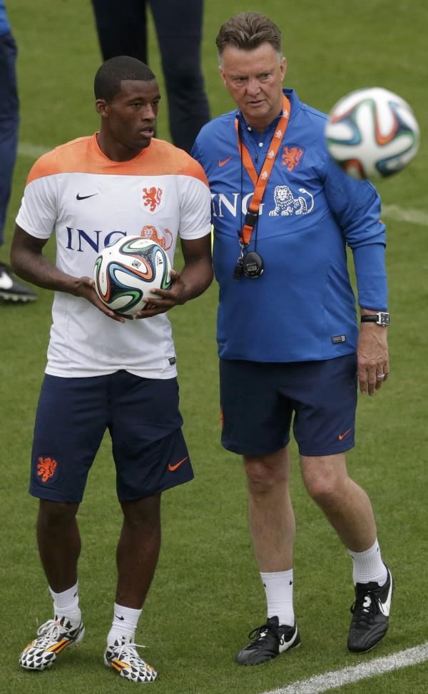 2014-06-10t202336z_784936660_tb3ea6a1nad3t_rtrmadp_3_brazil-worldcup_reuters