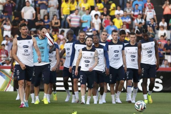 2014-06-10t205932z_1039511982_tb3ea6a1oyf5p_rtrmadp_3_soccer-world-france_reuters