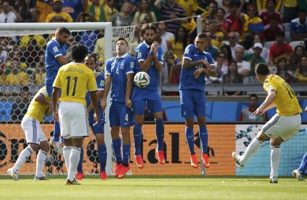 2014-06-14t172241z_996368312_tb3ea6e1ewza8_rtrmadp_3_soccer-world-m05-col-gre_reuters