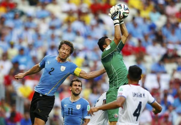 2014-06-14t194425z_359037384_tb3ea6e1lh4l8_rtrmadp_3_soccer-world-m07-uru-crc_reuters