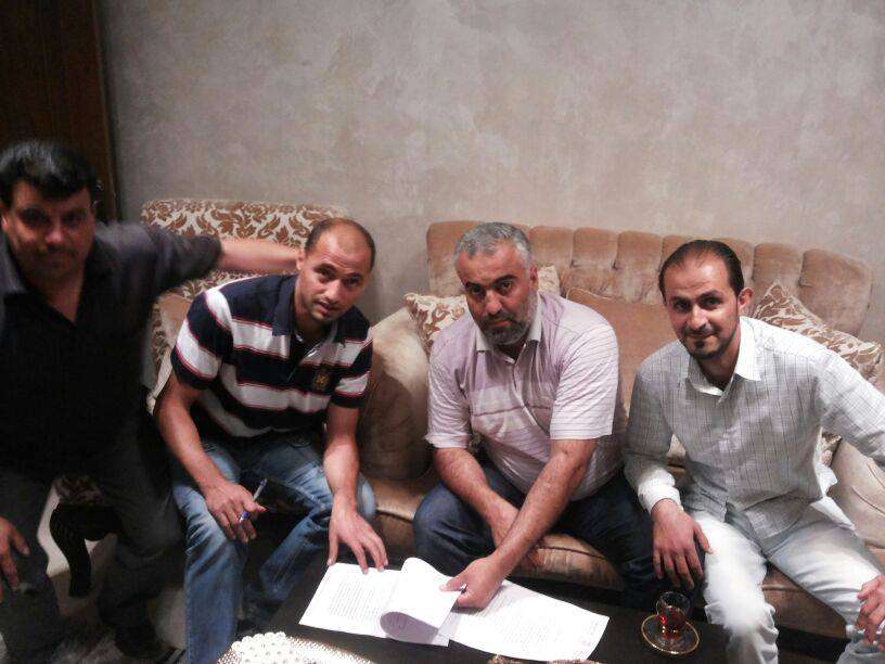 حاتم عقل يوقع على تمديد عقده مع ذات راس