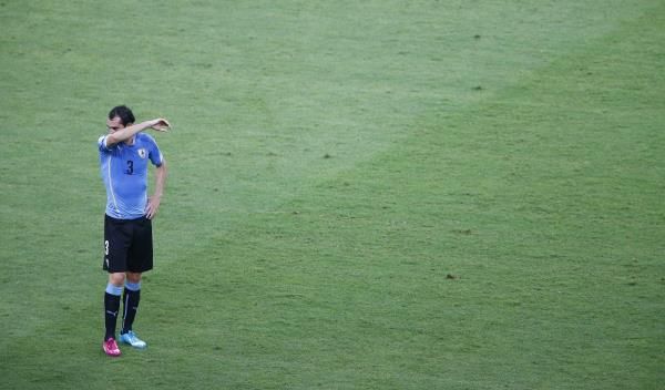 2014-06-14t205615z_109711508_tb3ea6e1osvrk_rtrmadp_3_soccer-world-m07-uru-crc_reuters