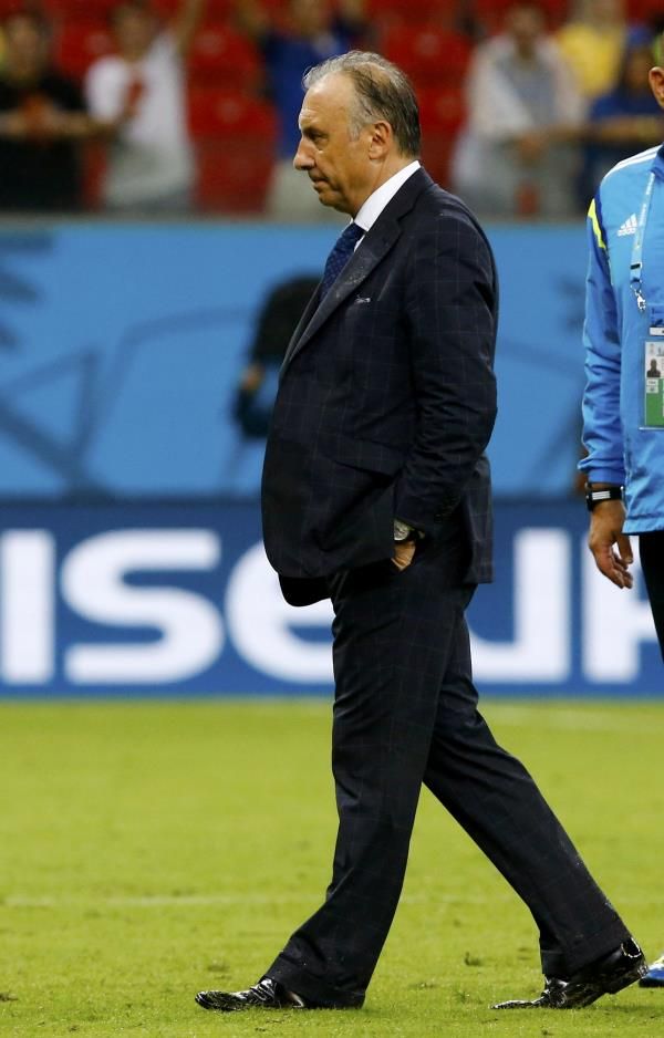 2014-06-15t031051z_1247930437_tb3ea6f0bh2le_rtrmadp_3_soccer-world-m06-civ-jpn_reuters