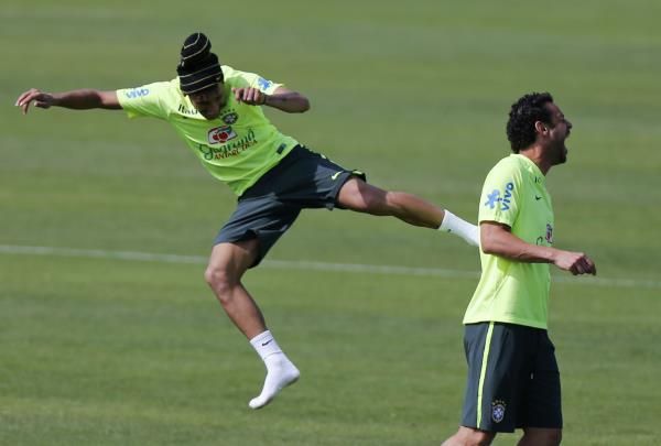 2014-06-14t152409z_700970573_tb3ea6e19fe1b_rtrmadp_3_brazil-worldcup_reuters