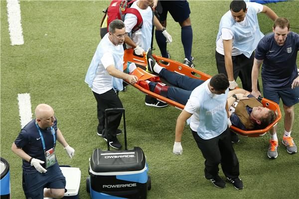 نقل جاري ليوين معالج المنتخب الإنجليزي للعلاج بعد اصابته