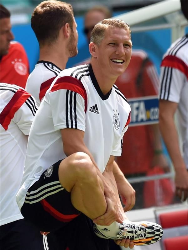 باستيان شفاينشتايجر 