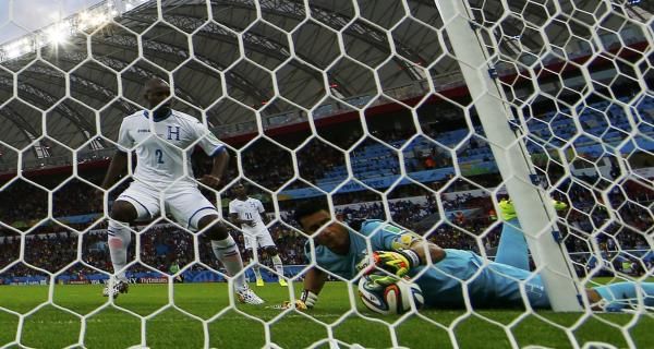 2014-06-15t204726z_793376288_tb3ea6f1oe7sk_rtrmadp_3_soccer-world-m10-fra-hon_reuters