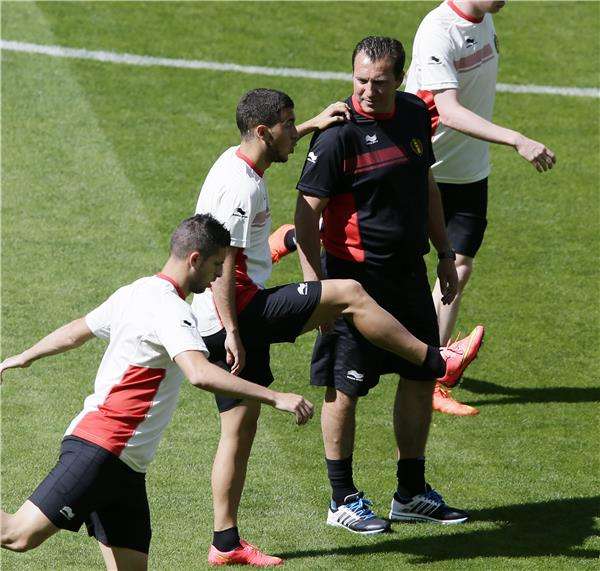 فيلموتس مدرب بلجيكا