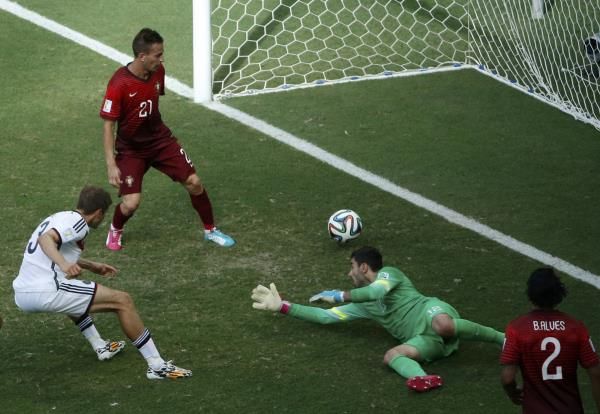 2014-06-16t183731z_1496503117_gf2ea6g1ewg01_rtrmadp_3_soccer-world-m13-ger-por_reuters
