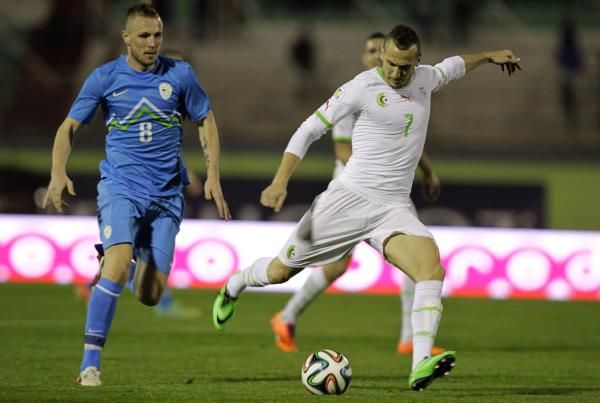 حسان يبدة (يمين)