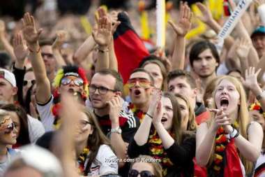 ?i=reuters%2f2014-06-16%2f2014-06-16t181702z_1746002263_gm1ea6h067302_rtrmadp_3_soccer-world_reuters