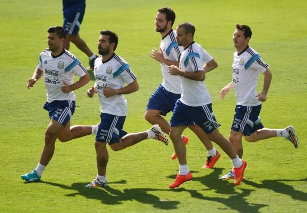 2014-06-17t153342z_1570117873_tb3ea6h18dg0c_rtrmadp_3_brazil-worldcup_reuters