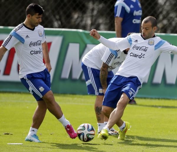 2014-06-18t141712z_1868404277_tb3ea6i16be1h_rtrmadp_3_brazil-worldcup_reuters