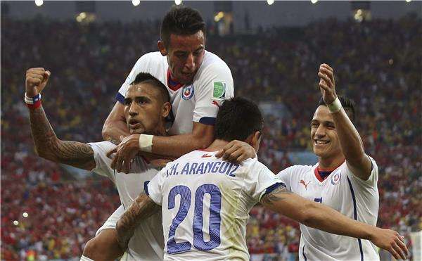 ارانجويز وفرحة الهدف الثاني لتشيلي امام اسبانيا