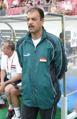 المدرب العراقي عدنان حمد