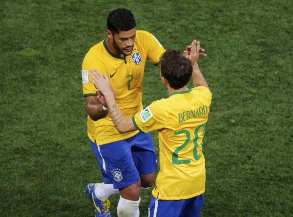 2014-06-12t213334z_1173217105_tb3ea6c1qiz2t_rtrmadp_3_soccer-world-m01-bra-cro_reuters