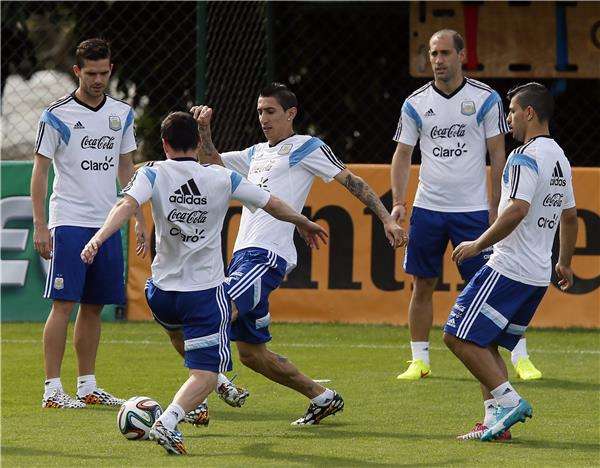 جانب من تدريبات الارجنتين