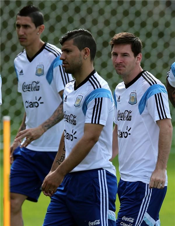 من تدريبات المنتخب الأرجنتيني استعداد لمباراة إيران