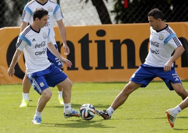 2014-06-18t141410z_1804609201_tb3ea6i166e1b_rtrmadp_3_brazil-worldcup_reuters