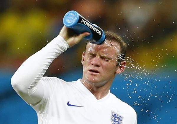2014-06-15t012744z_296113850_gf2ea6f01sx01_rtrmadp_3_soccer-world-m08-eng-ita_reuters
