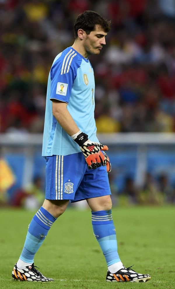 2014-06-18t201346z_1507686493_tb3ea6i1mtuts_rtrmadp_3_soccer-world-m19-esp-chi_reuters