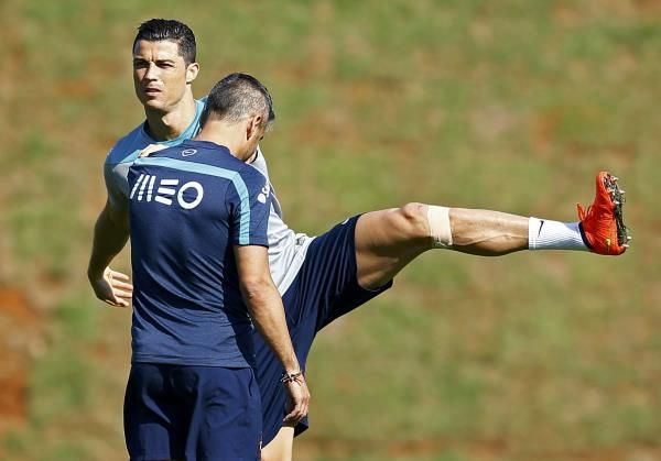 رونالدو يسابق الزمن للحاق بمواجهة امريكا