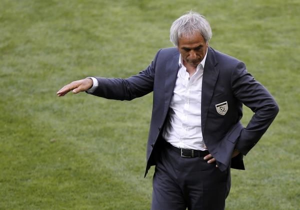 2014-06-17t175800z_1324701280_tb3ea6h1gjkg1_rtrmadp_3_soccer-world-m15-bel-alg_reuters