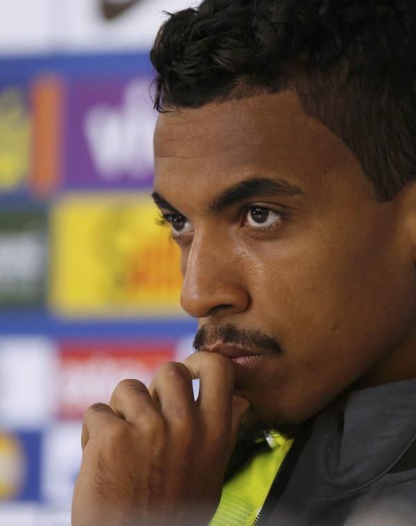 2014-06-10t164943z_1717345134_tb3ea6a1ddfzb_rtrmadp_3_brazil-worldcup_reuters