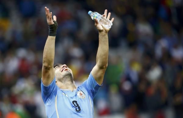 2014-06-19t211515z_1013304716_tb3ea6j1po4zu_rtrmadp_3_soccer-world-m23-uru-eng_reuters