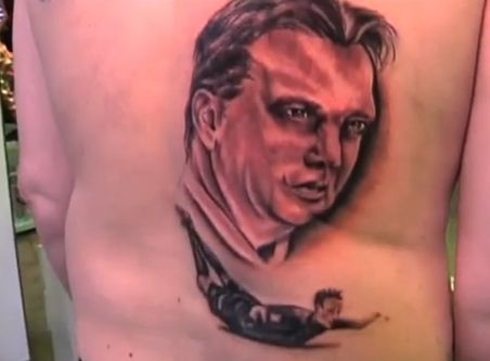 صورة لوشم فان بيرسي وفان جال