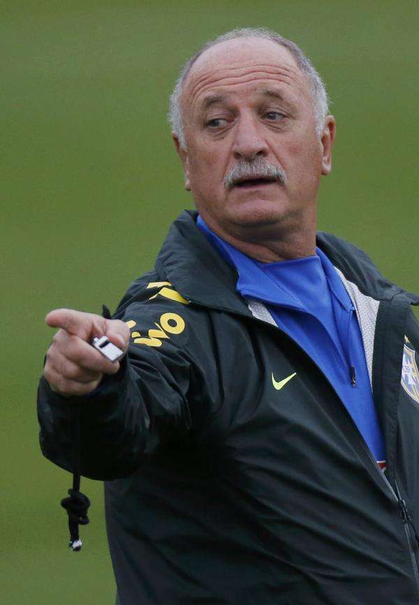 لويس فيليبي سكولاري