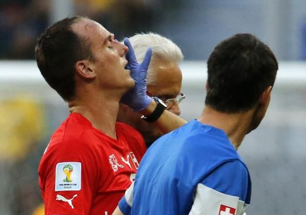 2014-06-20t191559z_2036717759_tb3ea6k1k5iip_rtrmadp_3_soccer-world-m25-sui-fra_reuters