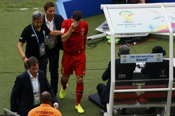 فيرمالين بعد تعرضه للإصابة في مباراة روسيا