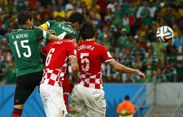 2014-06-23t214345z_1106662821_tb3ea6n1of28y_rtrmadp_3_soccer-world-m34-cro-mex_reuters
