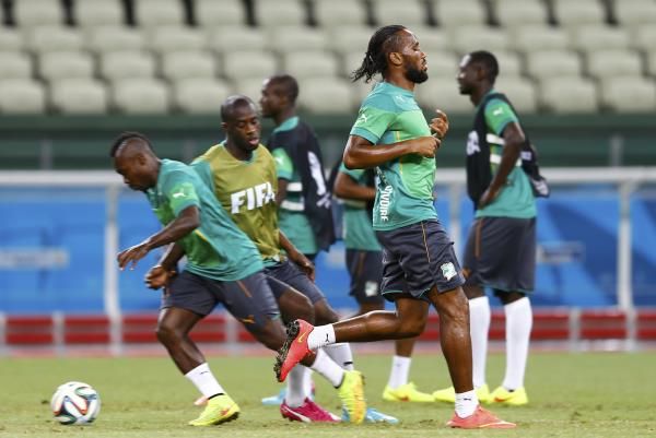 يايا توريه شارك في تدريبات كوت ديفوار