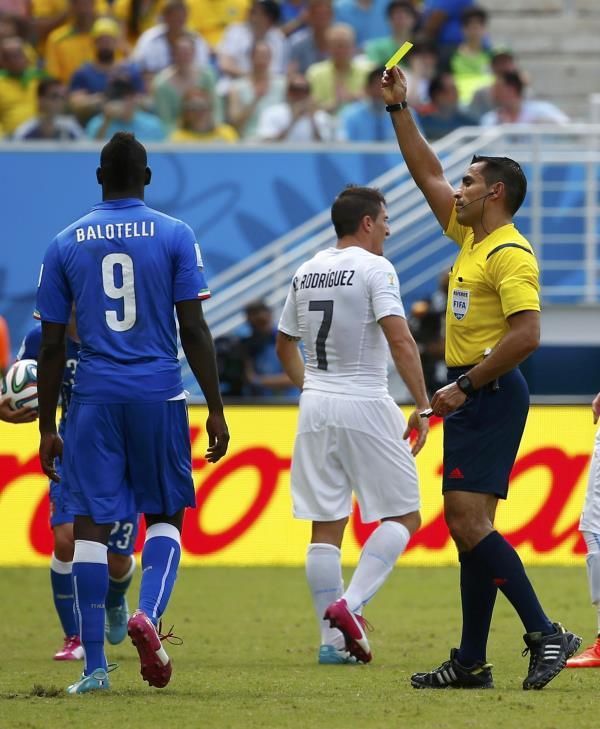 2014-06-24t163349z_1460662237_tb3ea6o1cnl4a_rtrmadp_3_soccer-world-m39-ita-uru_reuters