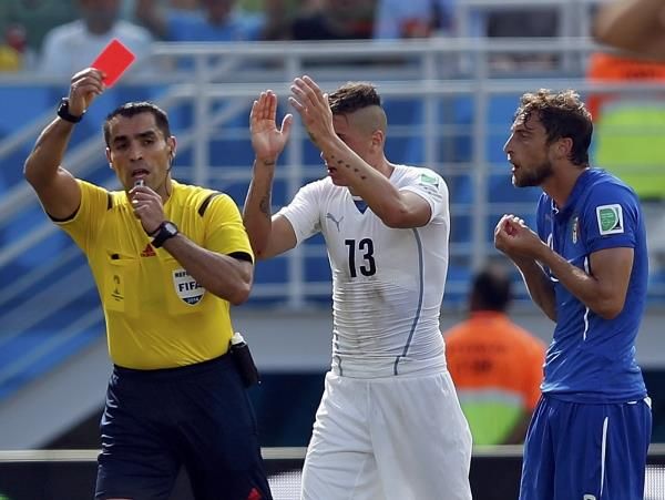 2014-06-24t172702z_1437149023_tb3ea6o1f3z6l_rtrmadp_3_soccer-world-m39-ita-uru_reuters