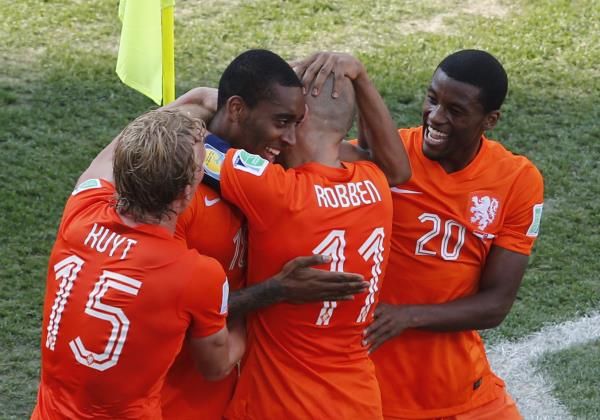 2014-06-23t175343z_139715176_tb3ea6n1drocu_rtrmadp_3_soccer-world-m36-ned-chi_reuters