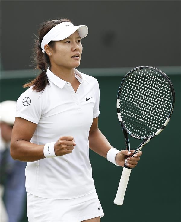 الصينية لي نا 